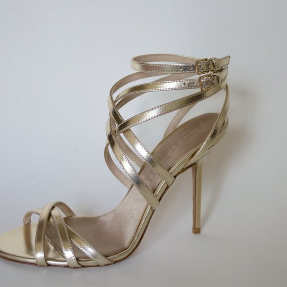 NWT BURBERRY LEATHER STRAPPY SANDALS - Picture 5 of 11